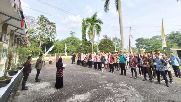 Lakukan Inspeksi Mendadak, Bupati Sarolangun Kecewa Banyak Pegawai yang Bolos