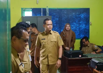 Cek Kedisiplinan Pegawai, Wabup Sarolangun Sidak Dua OPD