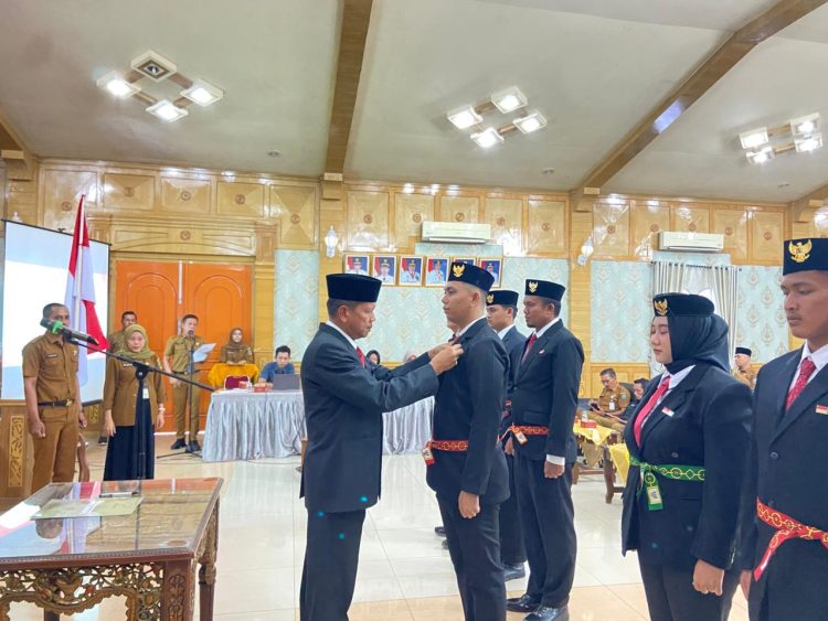 PJ Sekda Dedy Hendry Lantik Pelaksana Duta Pancasila Paskibraka Indonesia Kabupaten Sarolangun Periode 2025–2029