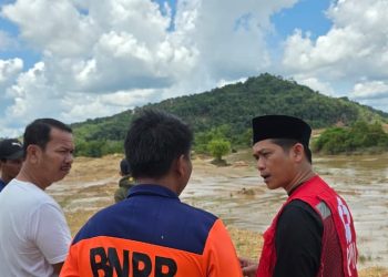 Waka DPRD Sarolangun Dedi Ifriansyah Kawal Pencarian Korban Hanyut di Limun