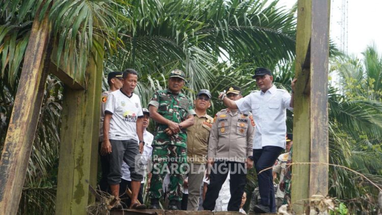 Jembatan Putus Diterjang Banjir, Bupati Sarolangun Siapkan Solusi Darurat