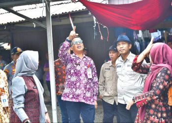 Sekda Lakukan Sweeping Penataan dan Penertiban Pasar Atas Sarolangun