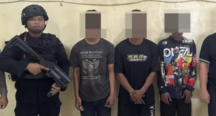 Antisipasi Eskalasi, Tiga Warga SAD Tersangka Pengeroyokan TNI di PT SAL Sarolangun Dipindahkan ke Polda Jambi