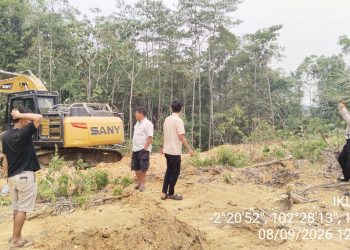 Beredar Video Excavator Melintas di Depan Mapolsek Limun, Polisi Pastikan Tidak Terkait Aktivitas PETI